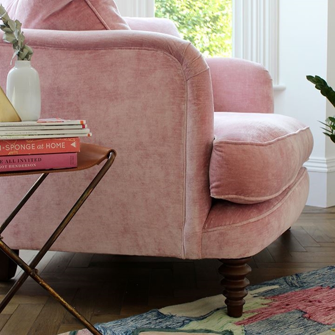 Pink velvet compact sofa