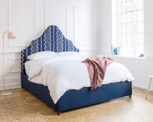 Photoshoot Images: Gothic King Bed in Designers Guild Jasham Indigo