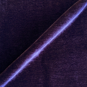 Traditional Vintage Velvet: Aubergine