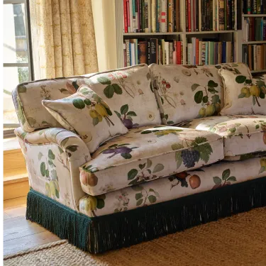 RHS Collection on Velvet - William Hooker Design: Fruit