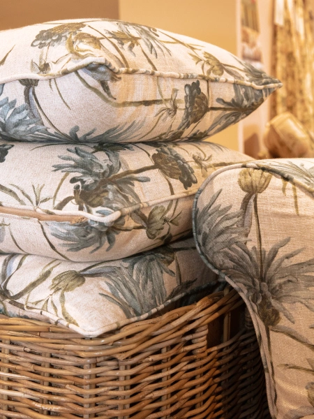 Scatter cushions