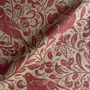 Spill Resistant V&A Bird and Rabbit: Red