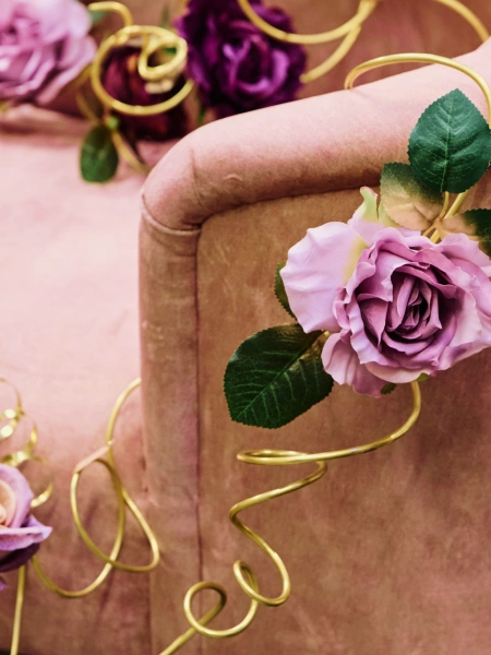 Order up to 6 free fabric samples and explore colour, texture and creative expression.