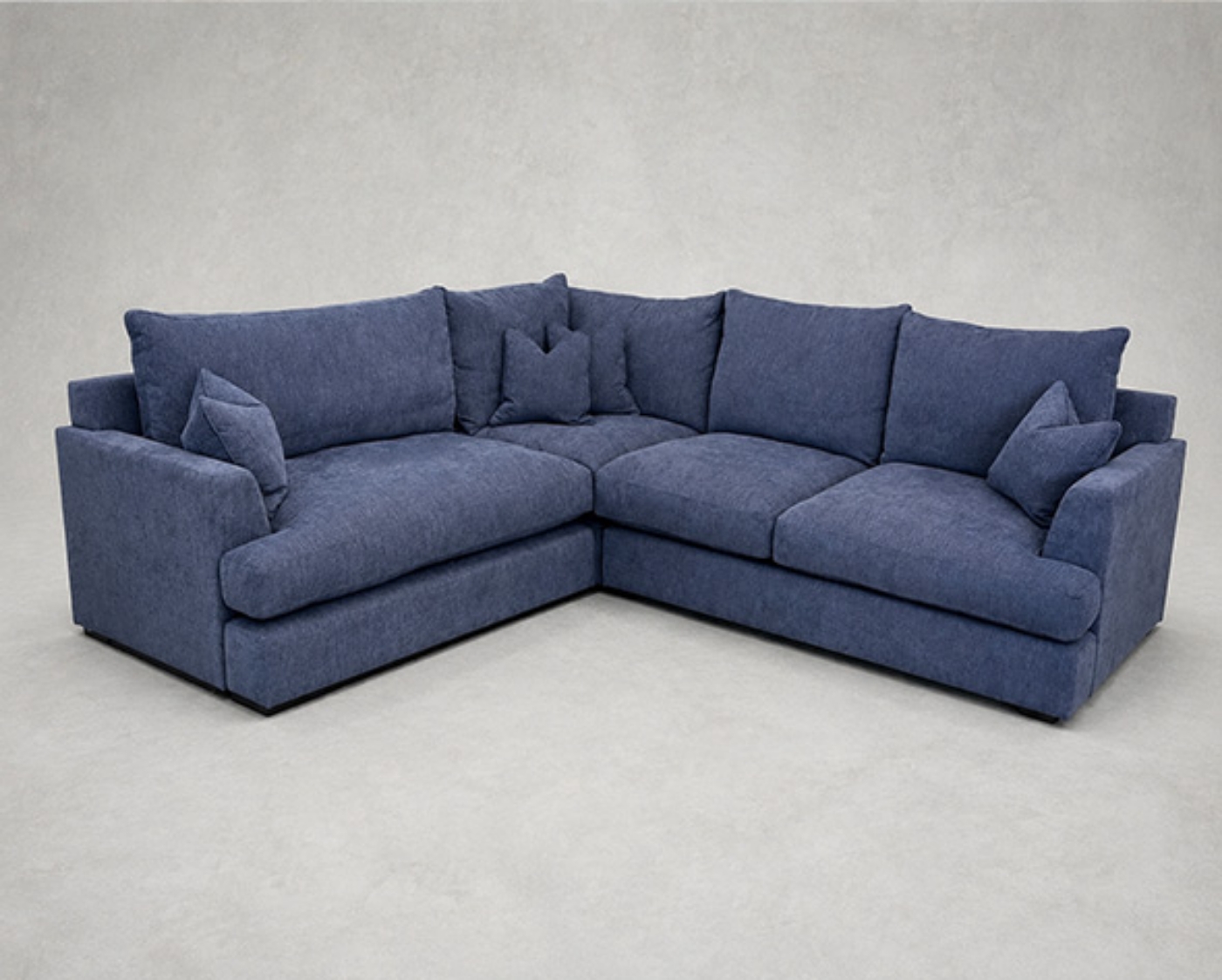 Outlet Nottingham: Slingsby medium corner sofa in Finesse Navy