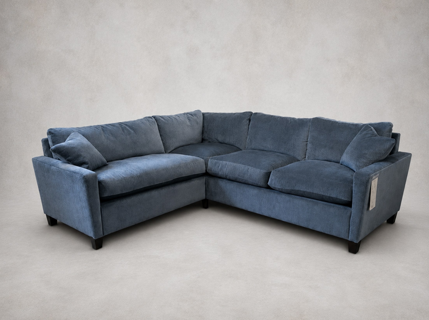 Outlet Tunbridge Wells: Greenwich medium corner group in Ross Stockwell Velvet Dolphin