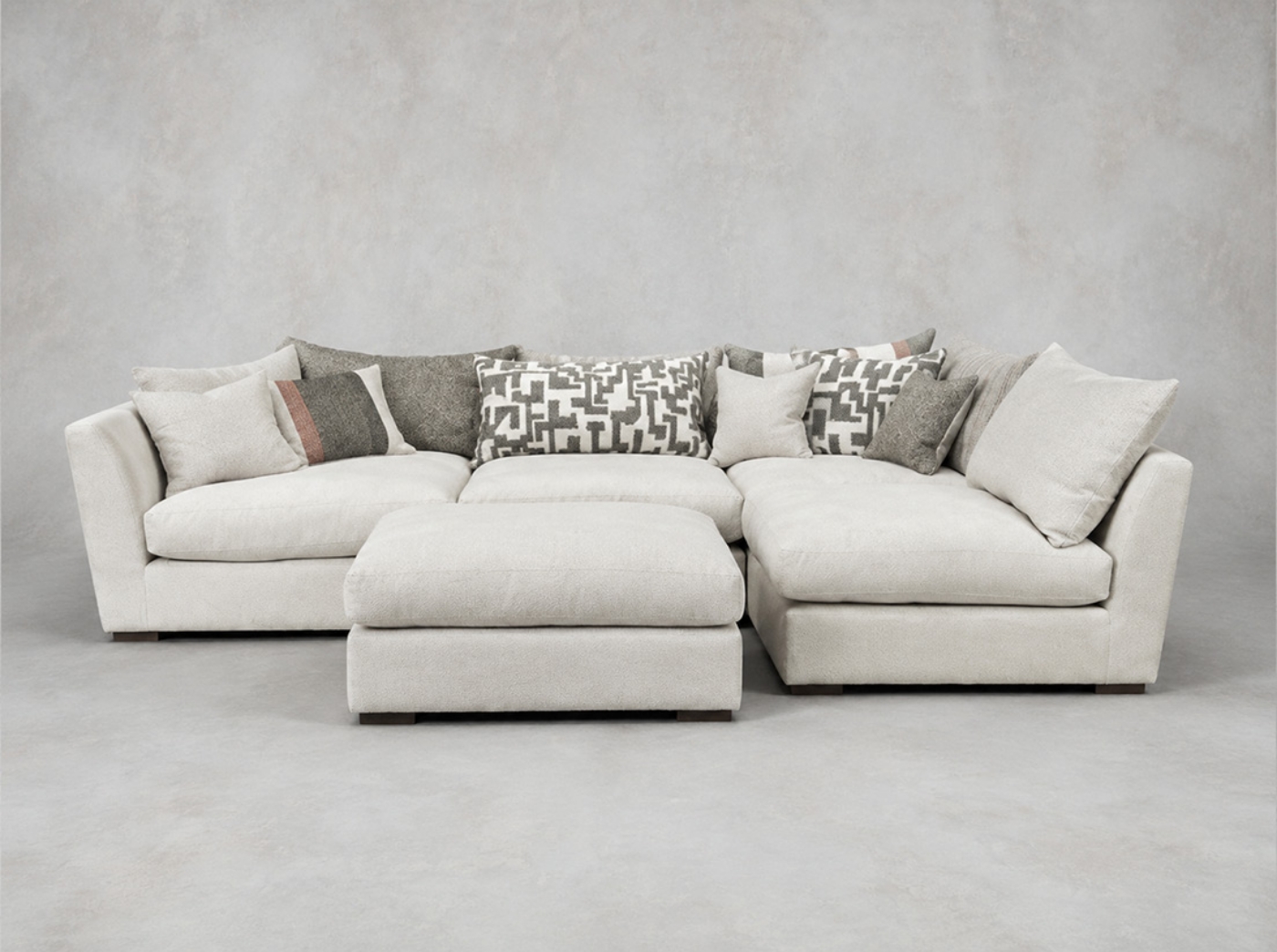 Outlet West Sussex: Hambledon Combi Group with Stool LHF in Covertex Porto Cervo Calico