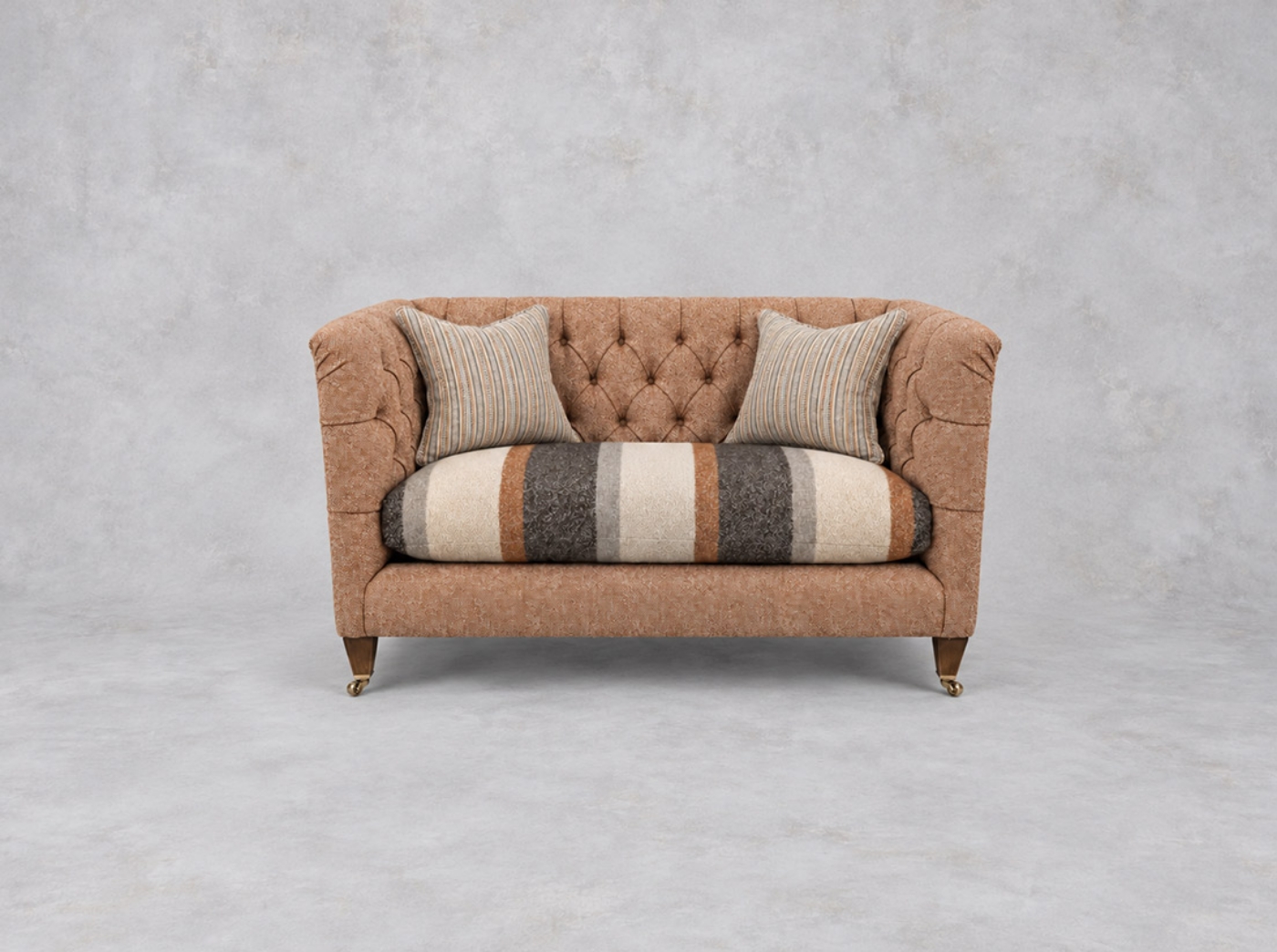 Outlet Leamington Spa: Holt 2 seater sofa in Cloth 22 mixed fabrics