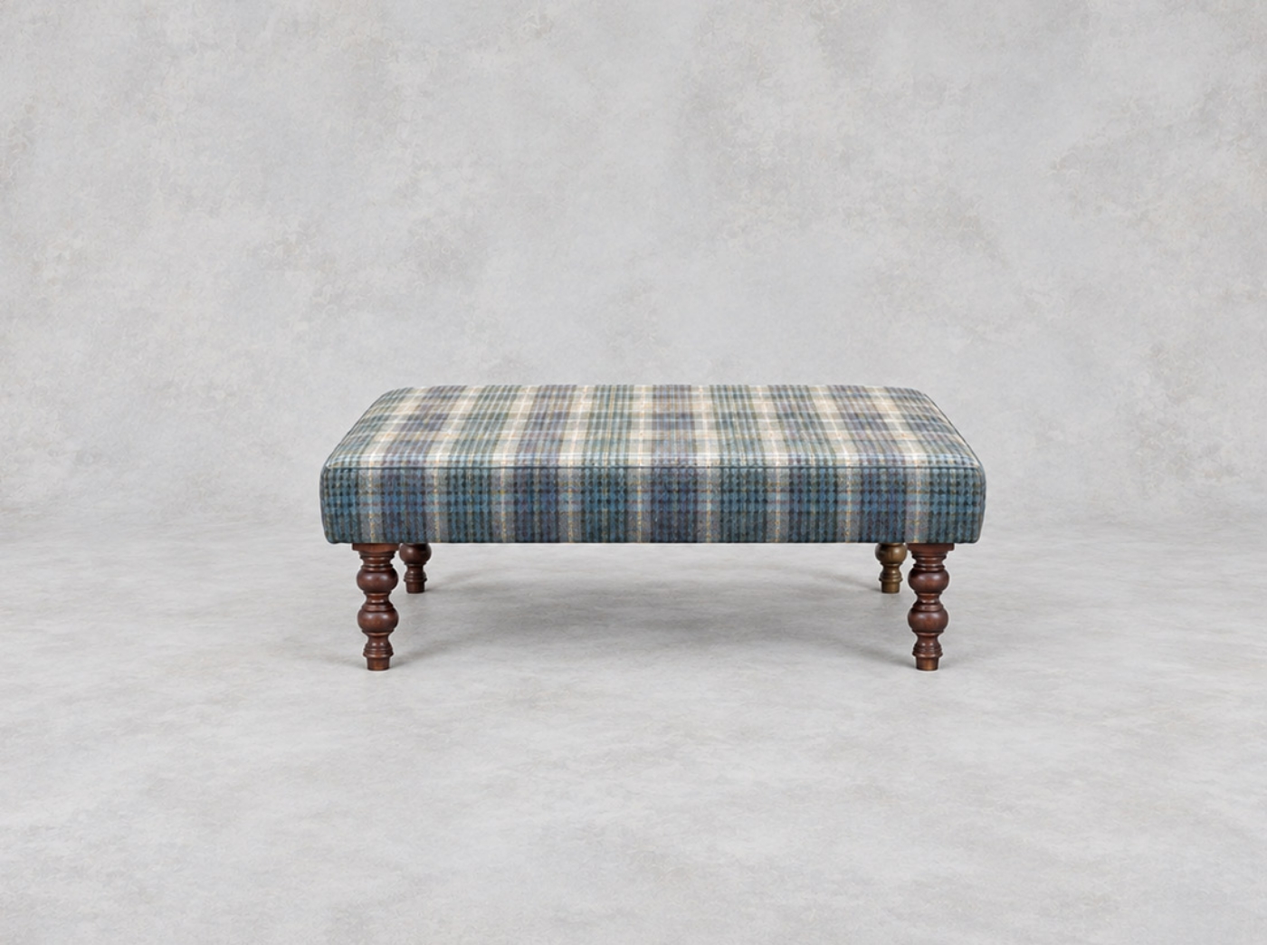 Outlet West Sussex: Porthallow footstool in Byron Wool Plaid