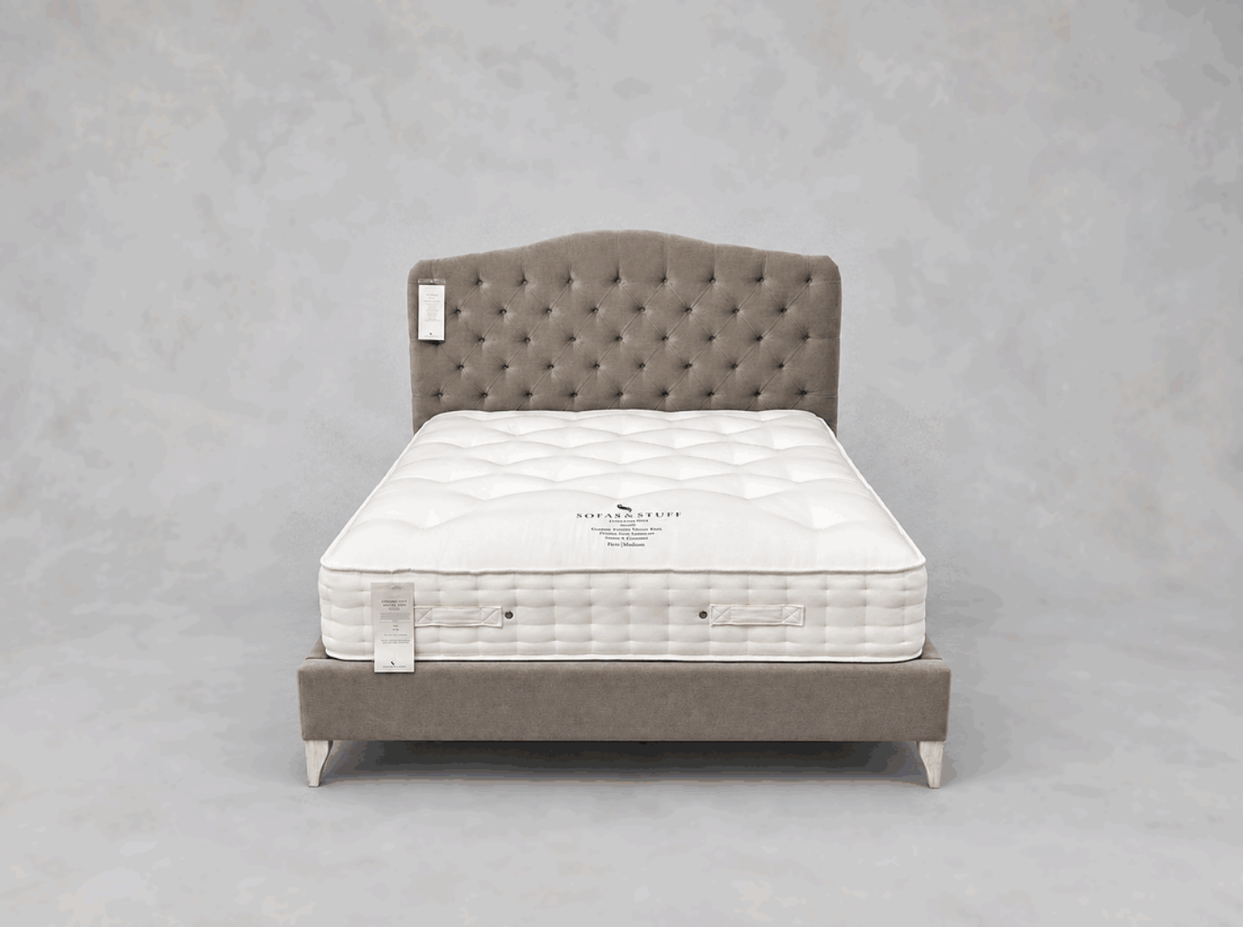 Outlet Nottingham: Lymechurch king bed in J Brown Chamonix Wicker